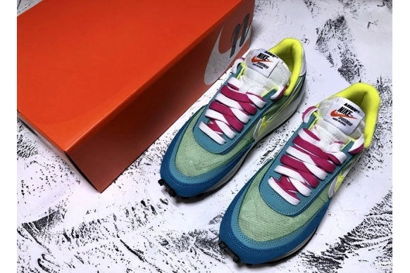 BV0073-600 Nike Waffle Sacai LD  Daybreak Running 0715